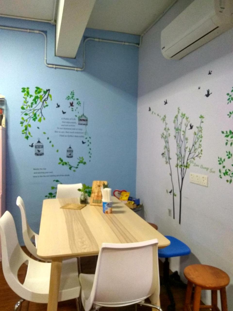 Moon Eleven Hostel Near Klia & Klia2 เซปัง ภายนอก รูปภาพ