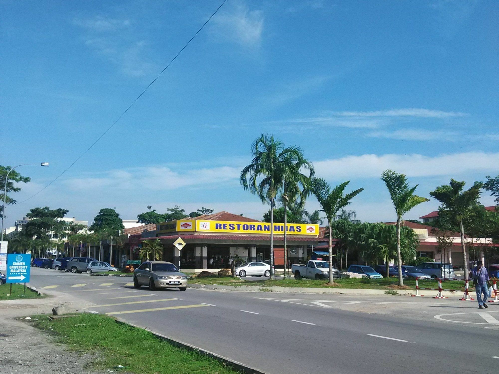 Moon Eleven Hostel Near Klia & Klia2 เซปัง ภายนอก รูปภาพ