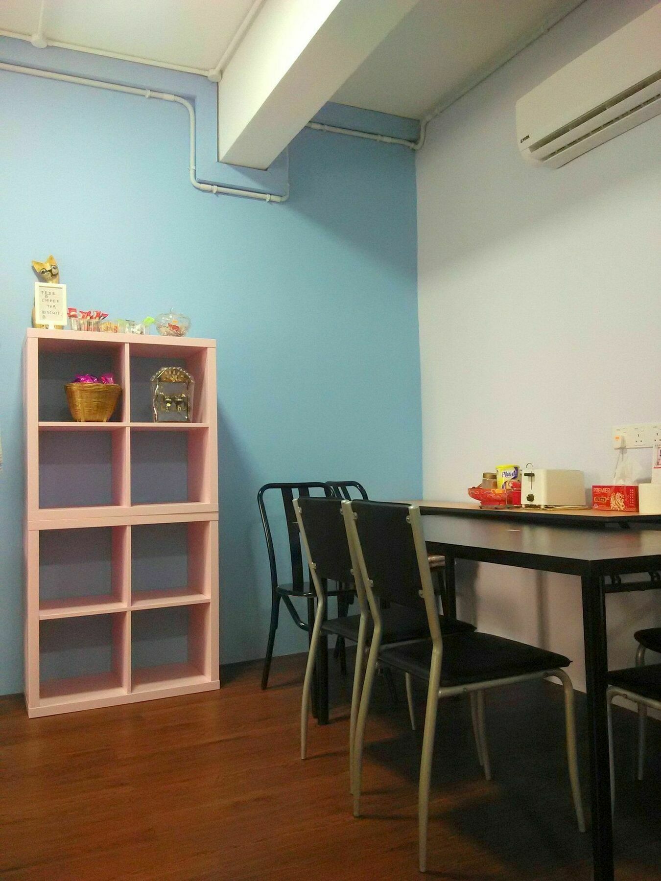 Moon Eleven Hostel Near Klia & Klia2 เซปัง ภายนอก รูปภาพ